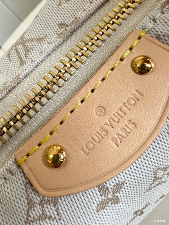 Repladies Vuitton Louis Pochette Hills 0724